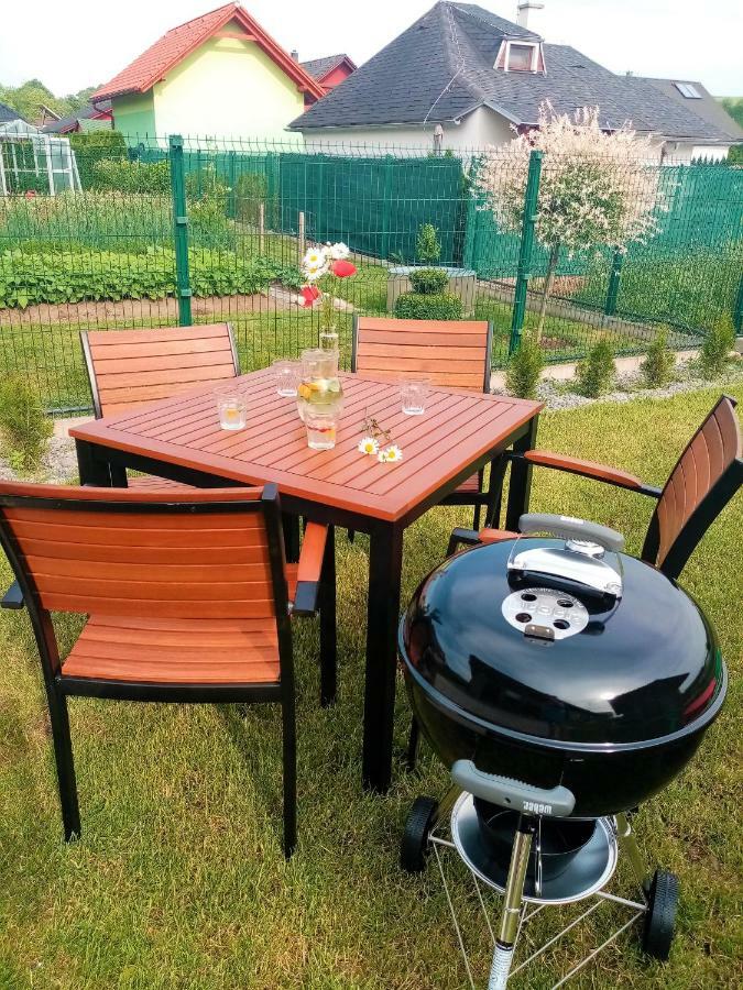 Elejan Apartamento Bešeňová Exterior foto