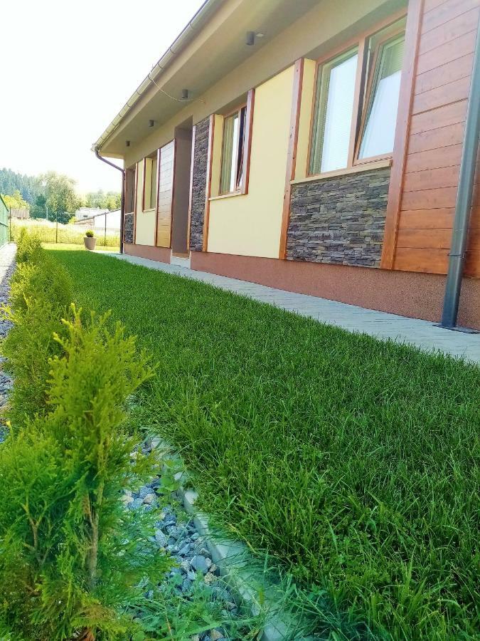 Elejan Apartamento Bešeňová Exterior foto