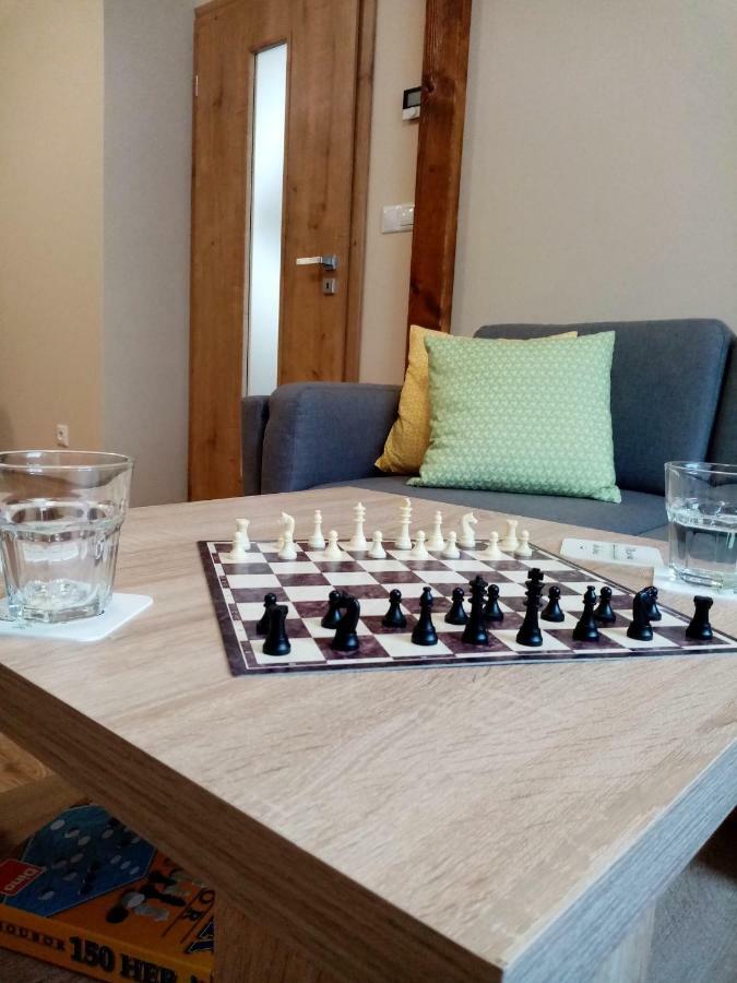Elejan Apartamento Bešeňová Exterior foto