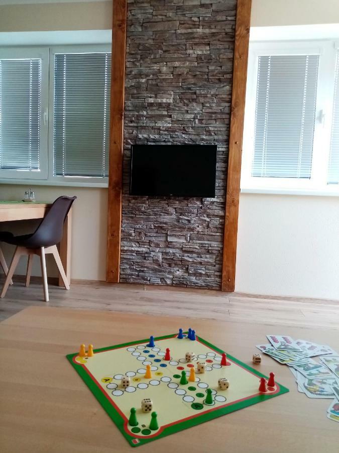 Elejan Apartamento Bešeňová Exterior foto