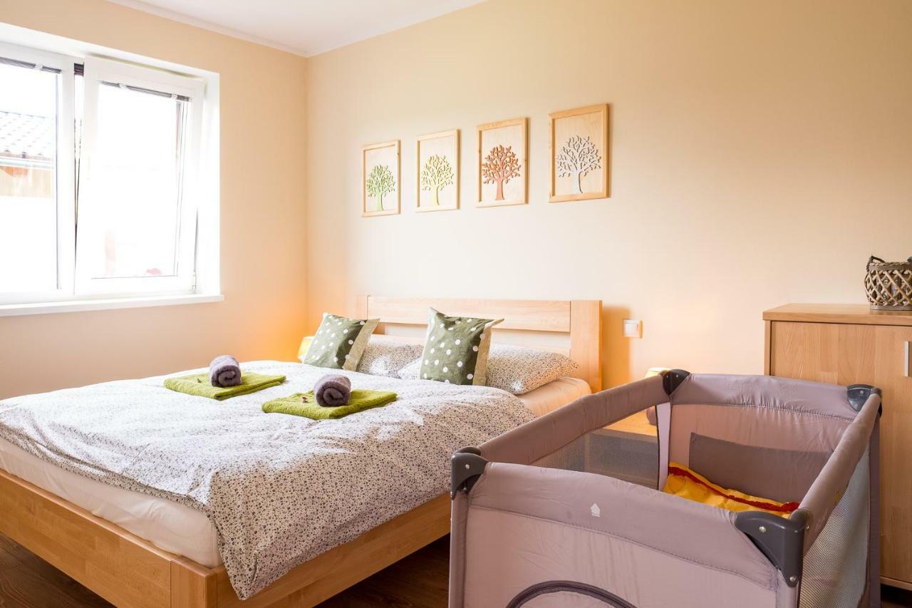 Elejan Apartamento Bešeňová Exterior foto