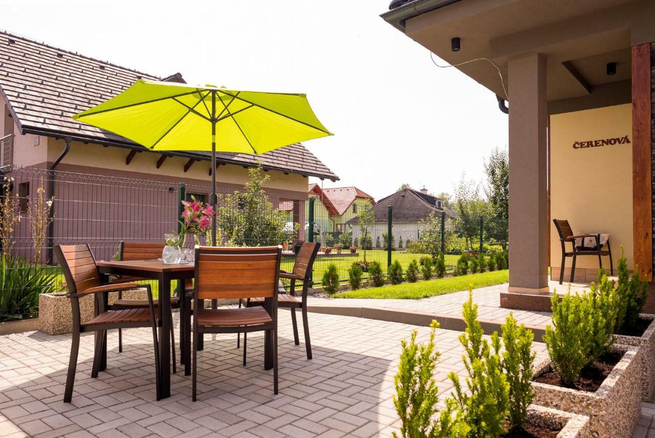 Elejan Apartamento Bešeňová Exterior foto