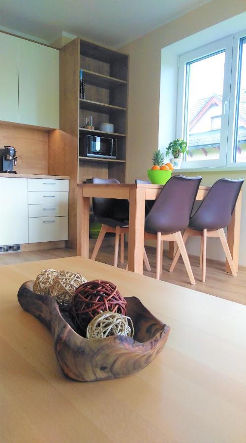 Elejan Apartamento Bešeňová Exterior foto