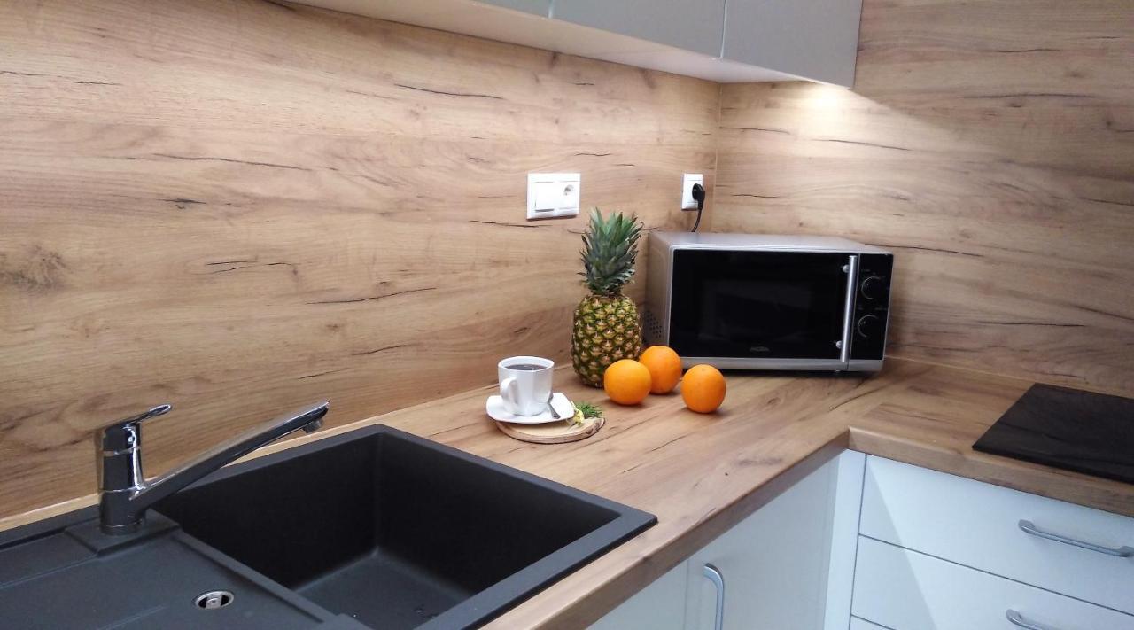 Elejan Apartamento Bešeňová Exterior foto